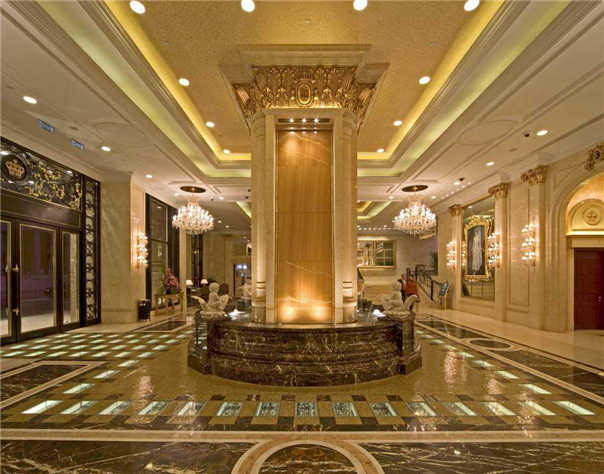 欧式风格酒店设计主题颜色：金色、象牙白